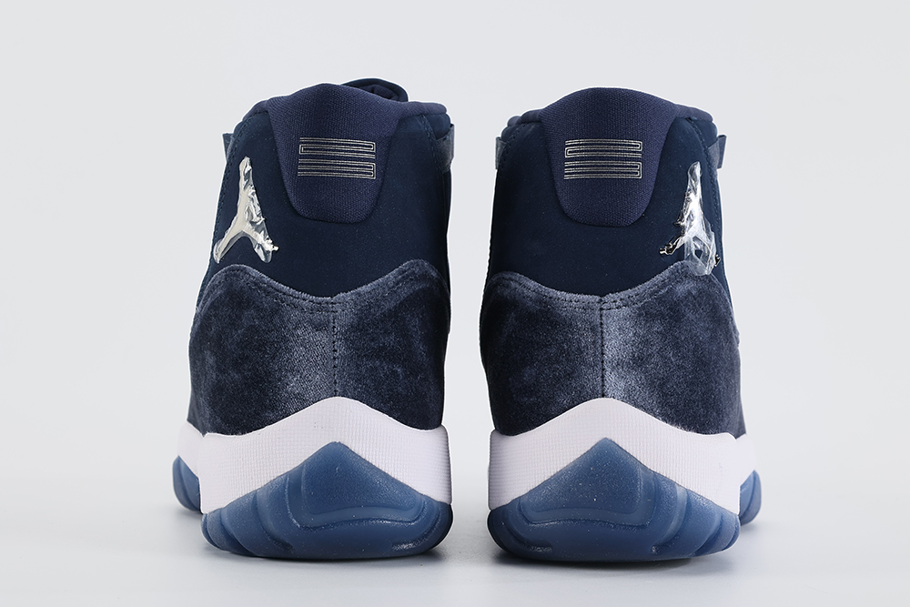 Air Jordan 11 Retro 'Midnight Navy Velvet' Replica