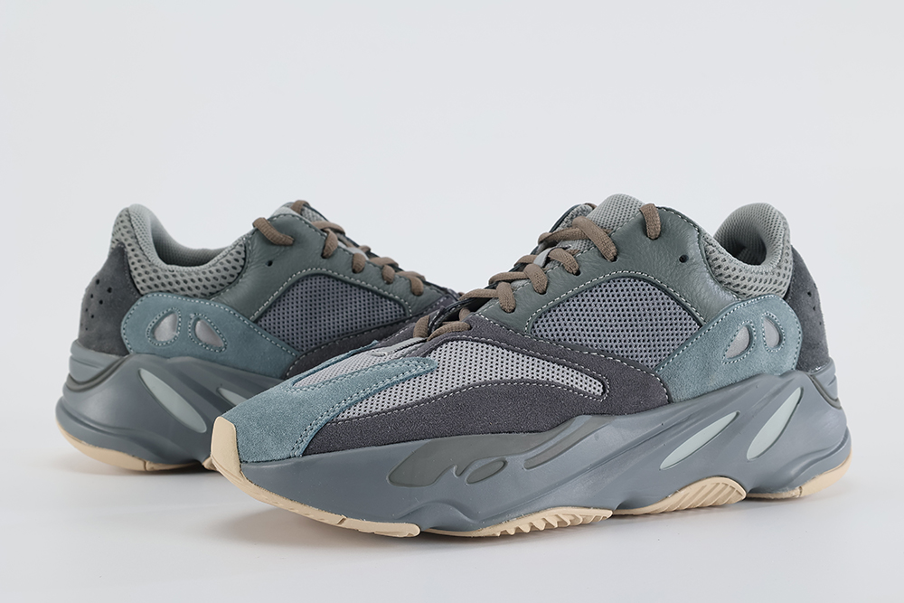 Yeezy Boost 700 Teal Blue Replica