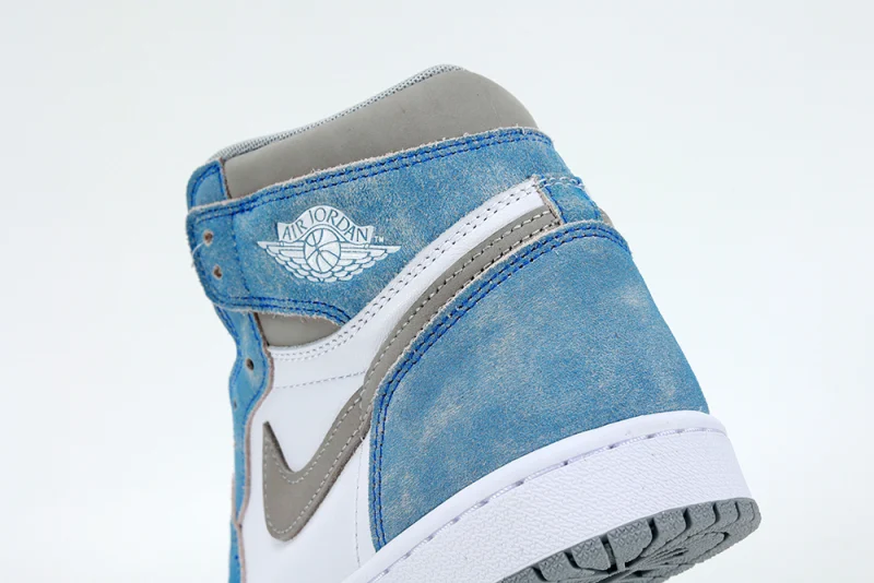 Air Jordan 1 Retro High OG 'Hyper Royal' Replica