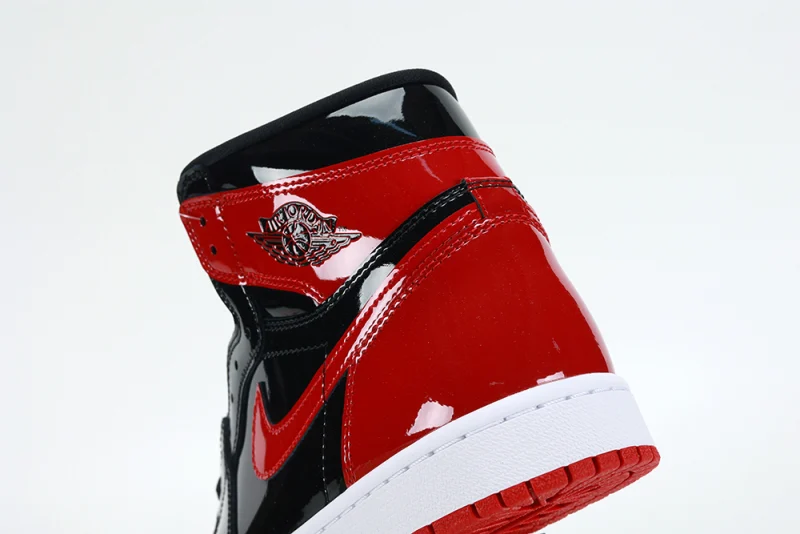 Air Jordan 1 Retro High OG 'Patent Bred' replica