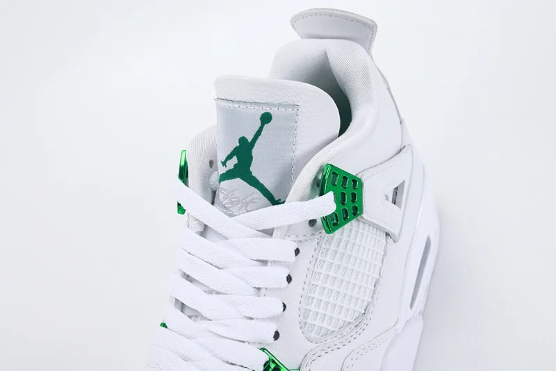 Air Jordan 4 Retro Green Metallic Reps