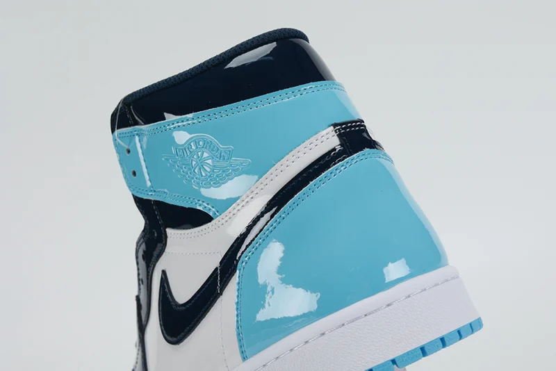 Wmns Air Jordan 1 Retro High OG 'Blue Chill' replica