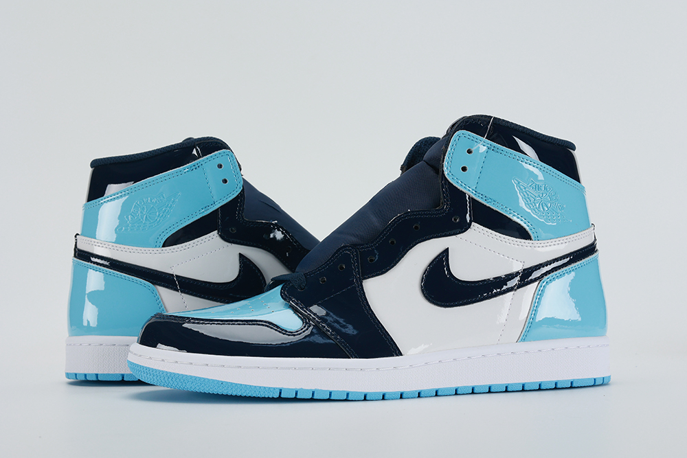 Wmns Air Jordan 1 Retro High OG 'Blue Chill' replica