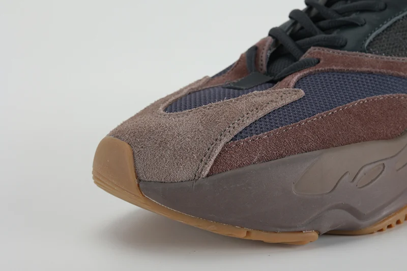 Yeezy Boost 700 Mauve Replica