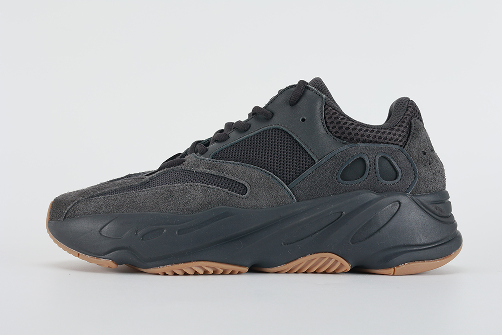 Yeezy Boost 700 Utility Black Replica