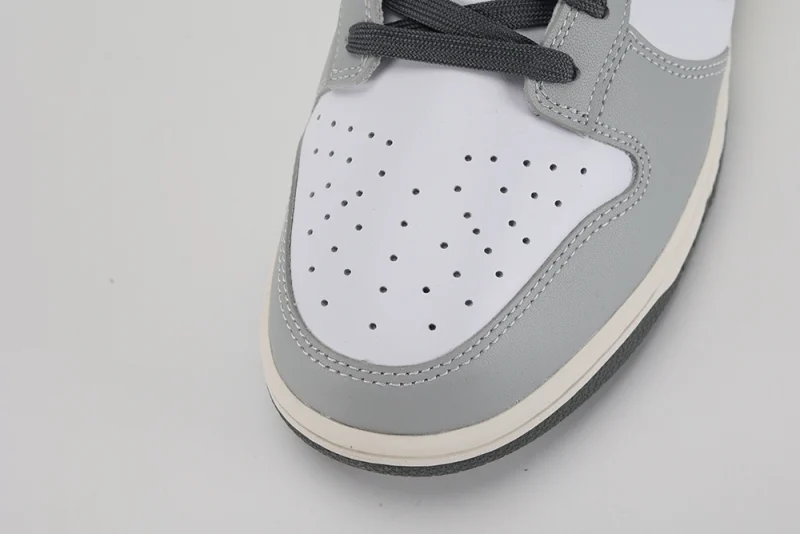 dunk-low-'light-smoke-grey'-replica