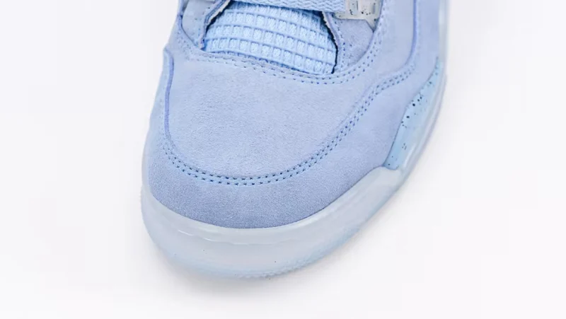 Air Jordan 4 Retro 'UNC' PE Replica