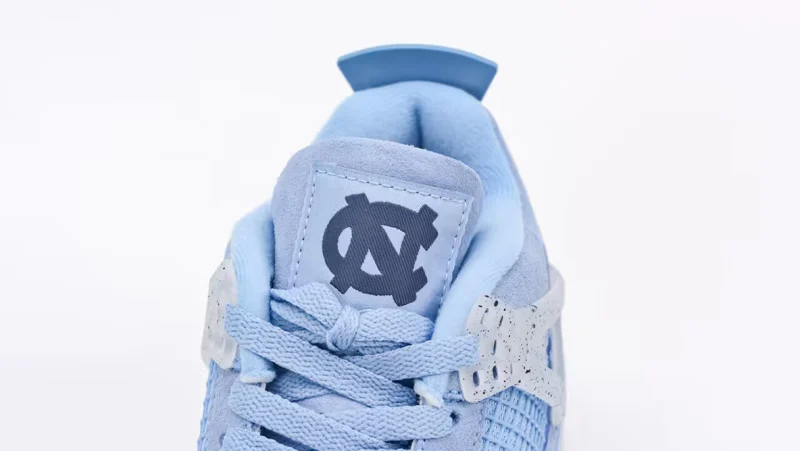 Air Jordan 4 Retro 'UNC' PE Replica