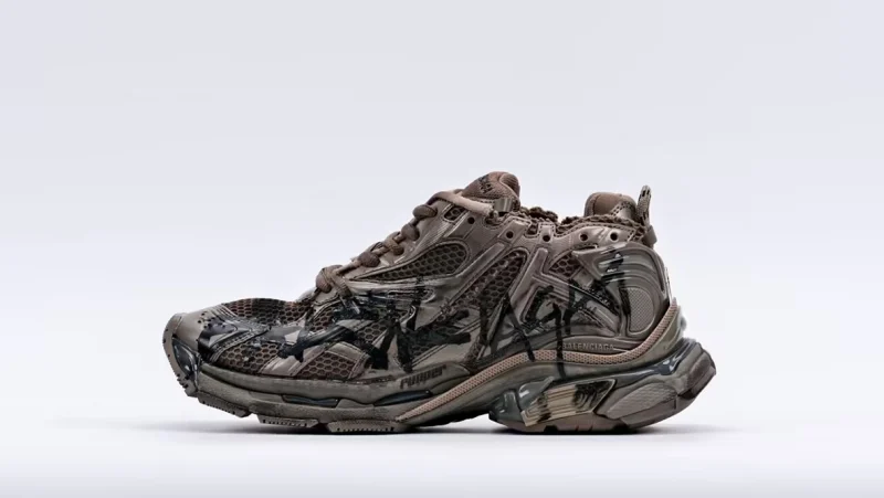 Balenciaga Runner Brown graffiti Replica