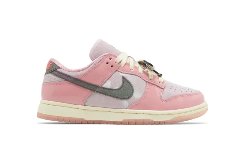 Dunk Low LX 'Barbie'