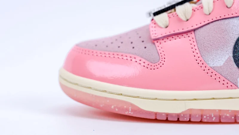 Dunk Low LX 'Barbie' - Image 2