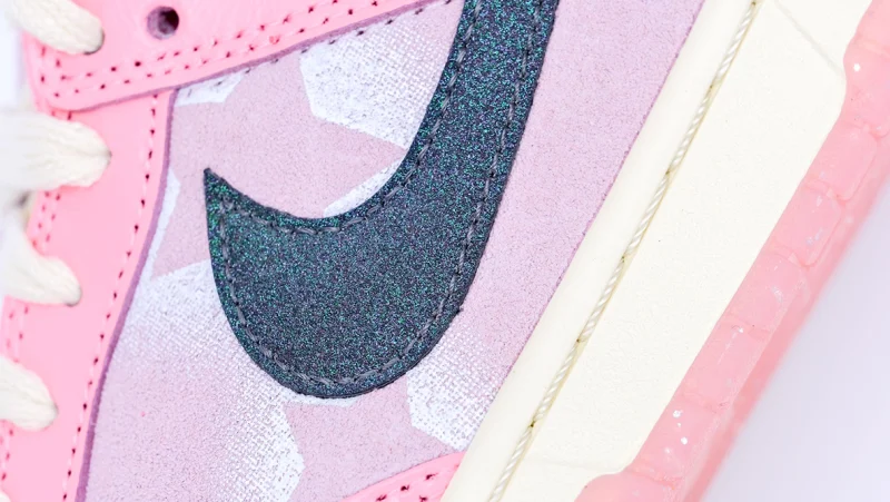 Dunk Low LX 'Barbie' - Image 6