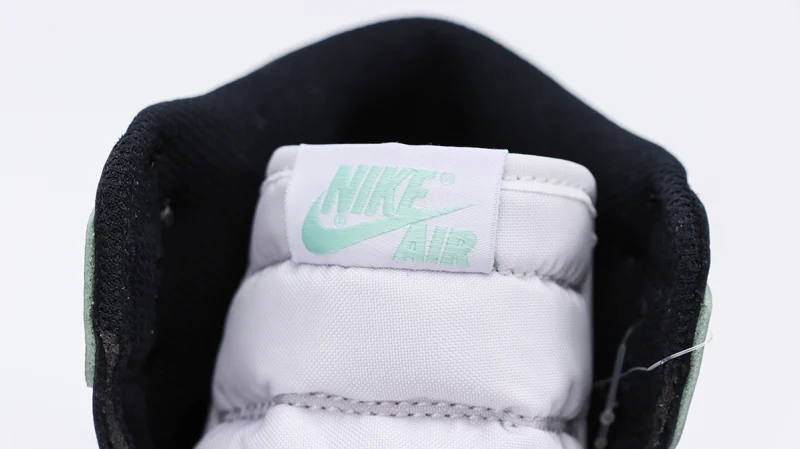 Air Jordan 1 Retro High OG NRG 'Igloo' Replica