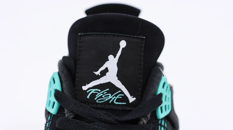 Air jordan 4 Retro "Tiffany." Replica