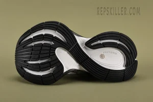 BALENCIAGA Circuit Sneaker in Black5