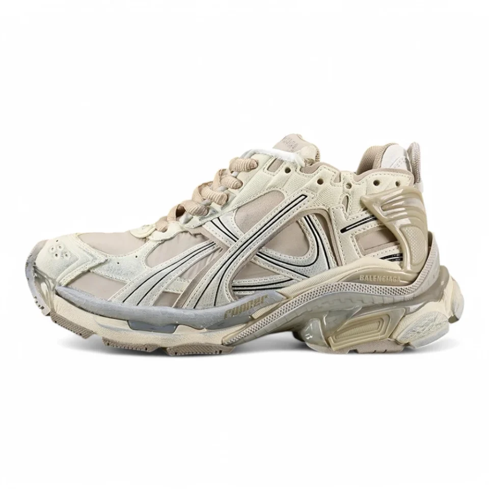 Balenc1@ga Runner Distressed Sneakers Reps