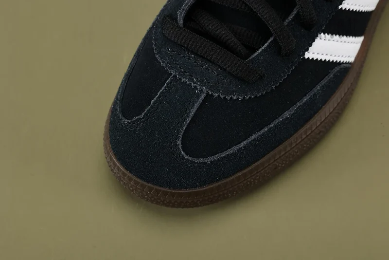 Handball Spezial 'Black Gum' Replica