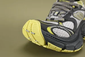 Toe details