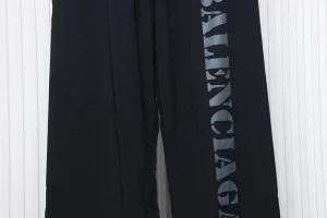 Fuzzy Logo Printed Sweatpants2.jpeg