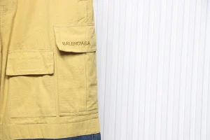 Spliced ​​Wide-Leg Distressed Jeans