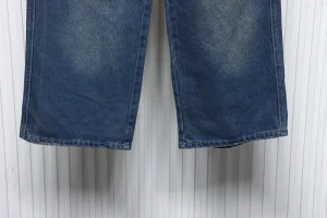 Spliced ​​Wide-Leg Distressed Jeans