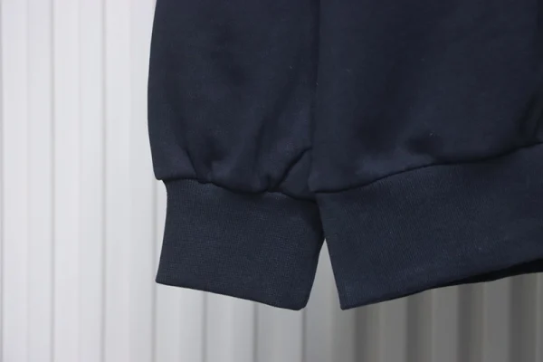 24Fw Embroidered Crew Neck Sweatshirt