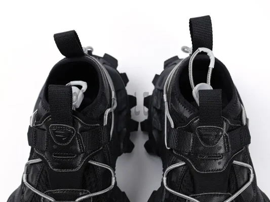Men's Hike Sneaker in Black13