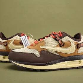 Travis Scott x Air Max 1 'Baroque Brown' DO9392-200