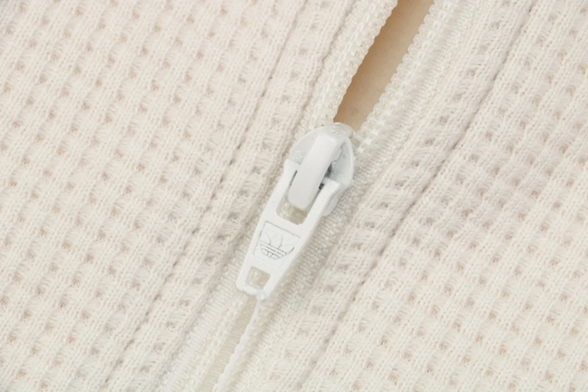 Zipper puller