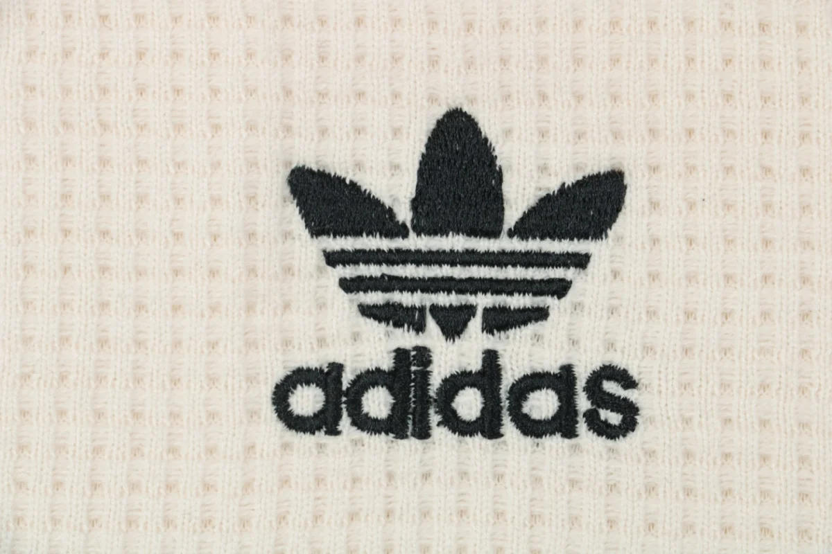 Adidas logo