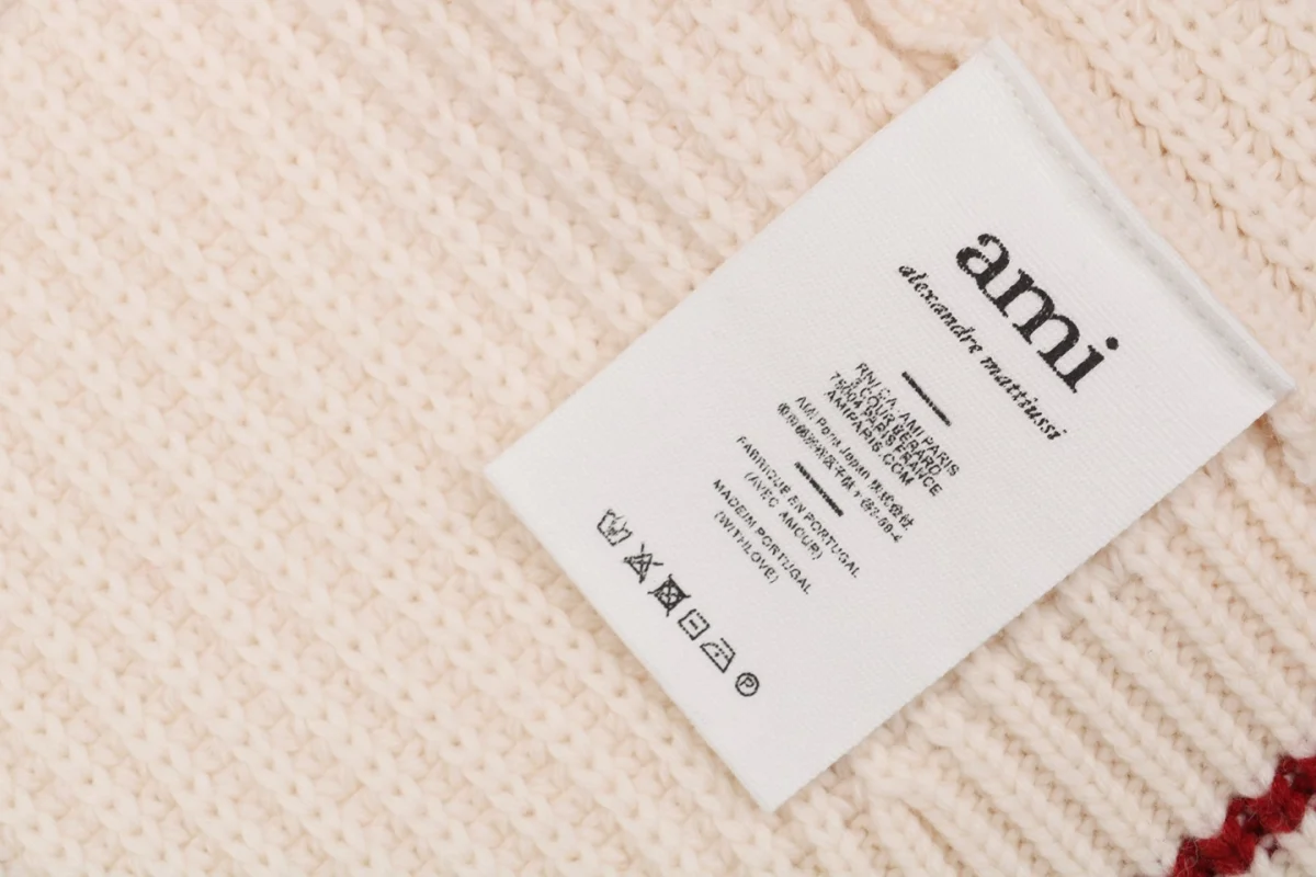 Ami logo tag