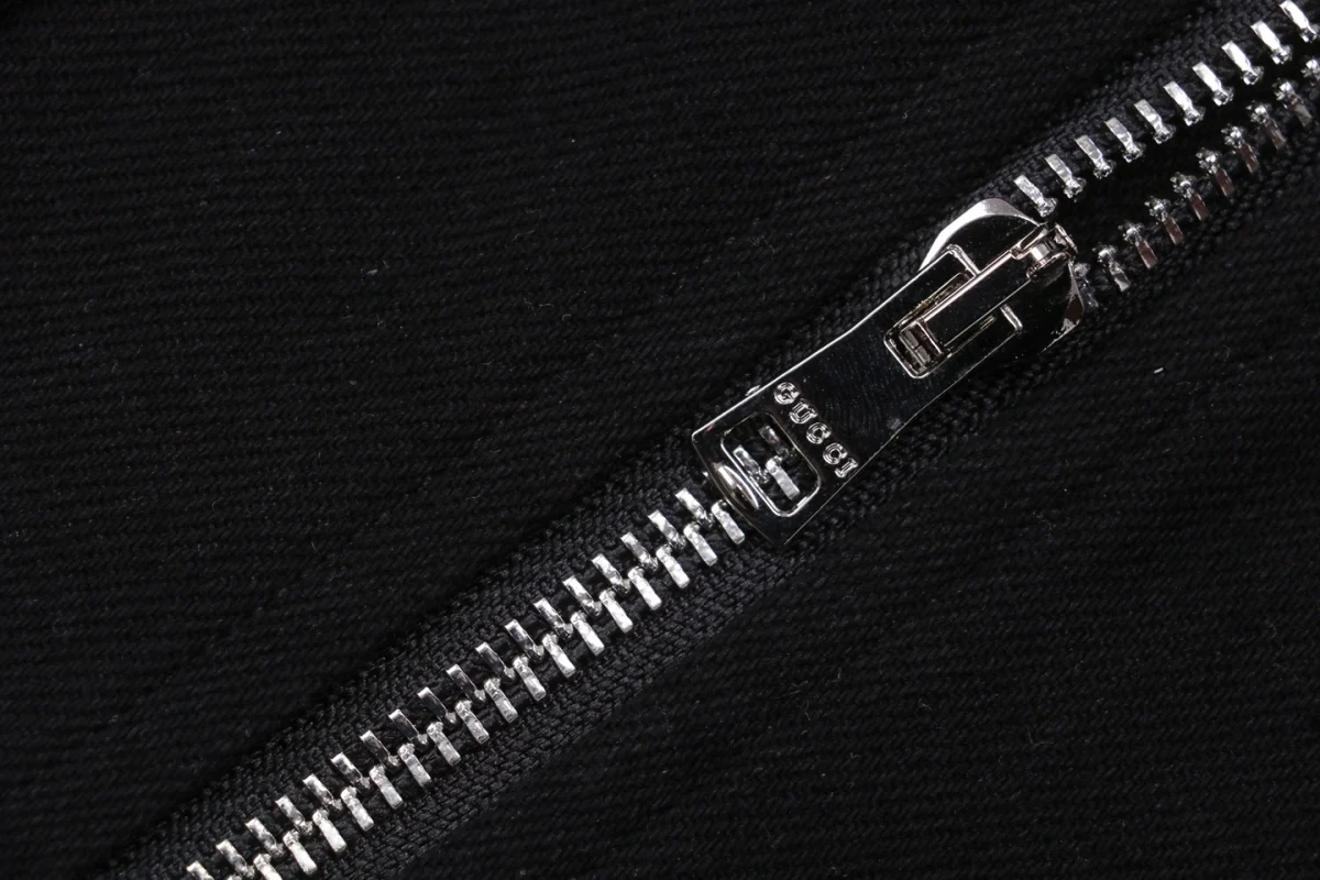 Zipper puller