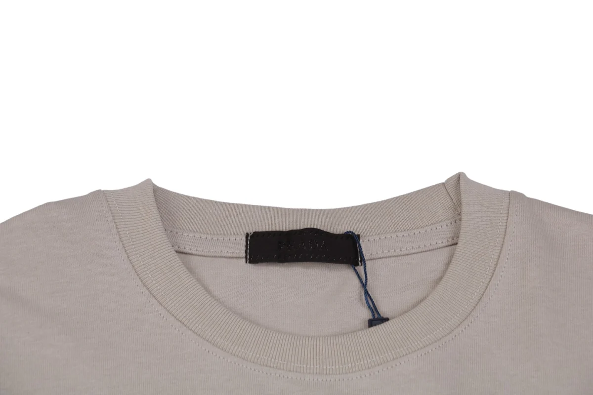 Neckline