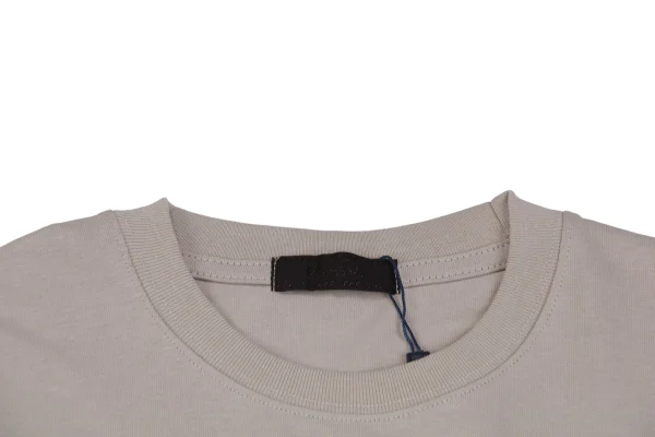 Neckline