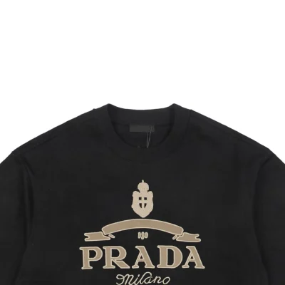 PD Crown Crest Embroidered Lettering Short-Sleeve T-Shirt Black2.jpeg