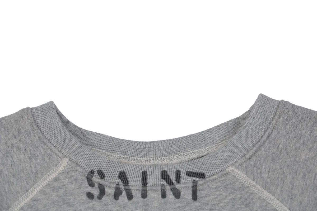 Neckline