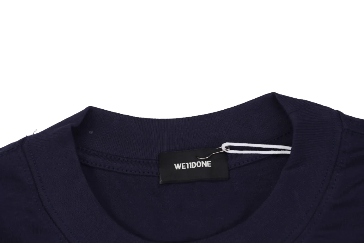 Neckline