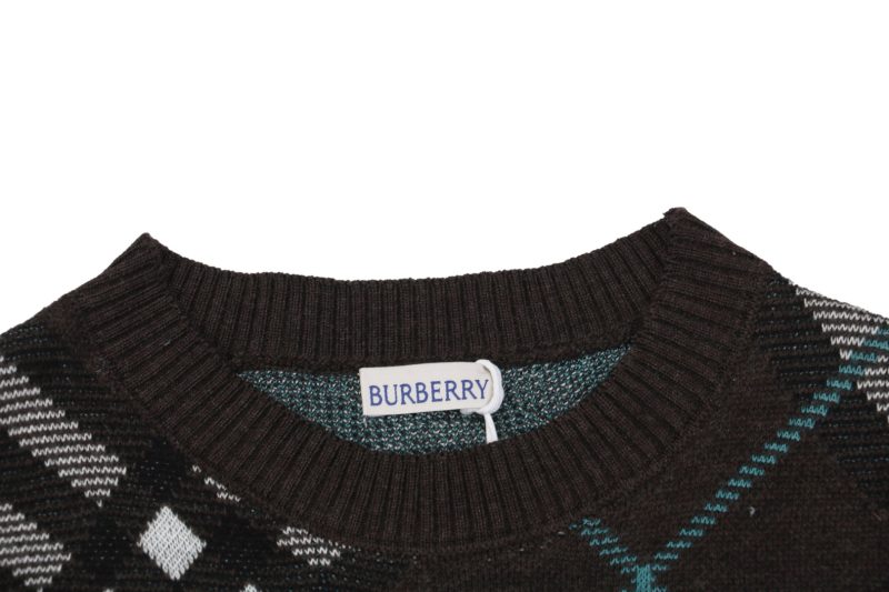 BBrry Diagonal Plaid Round Neck Sweater - Image 5