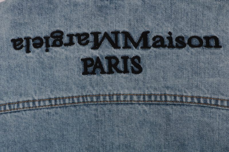 Maison Margiela Four-Stitch Detail Inverted Lettering Denim Jacket - Image 7