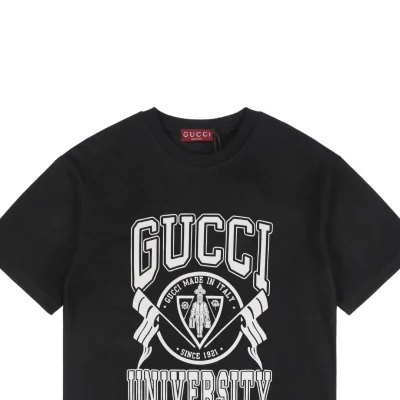 Crest G Letter Print T-Shirt9.jpeg