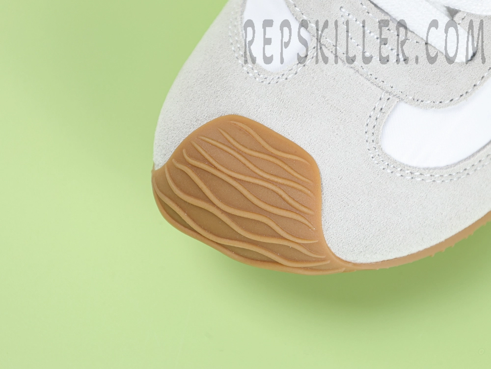 L Ballet Runner 2.0 ‘White/Black’