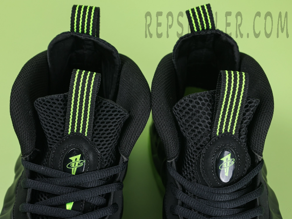 Nike Air Foamposite One ‘Black Volt’