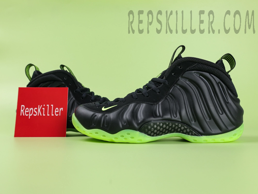 Nike Air Foamposite One ‘Black Volt’
