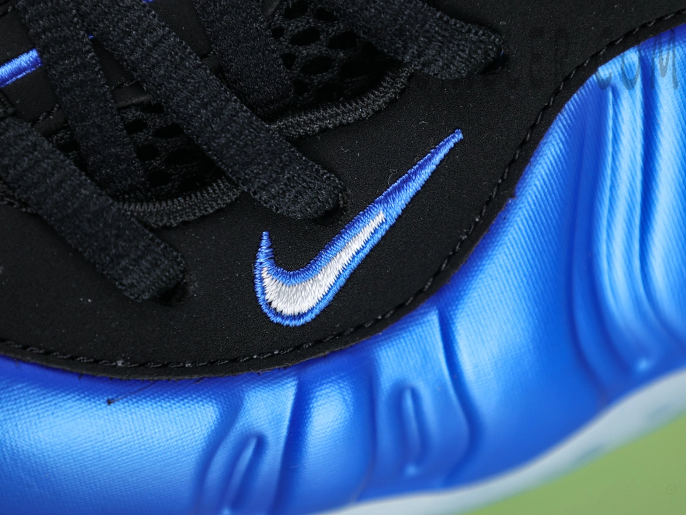 Nike Air Foamposite One ‘Dark Neon Royal’