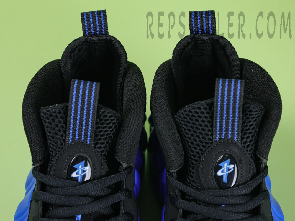 Nike Air Foamposite One ‘Dark Neon Royal’