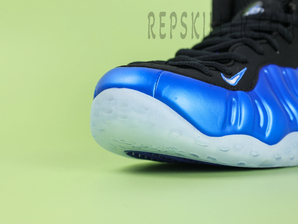 Nike Air Foamposite One ‘Dark Neon Royal’
