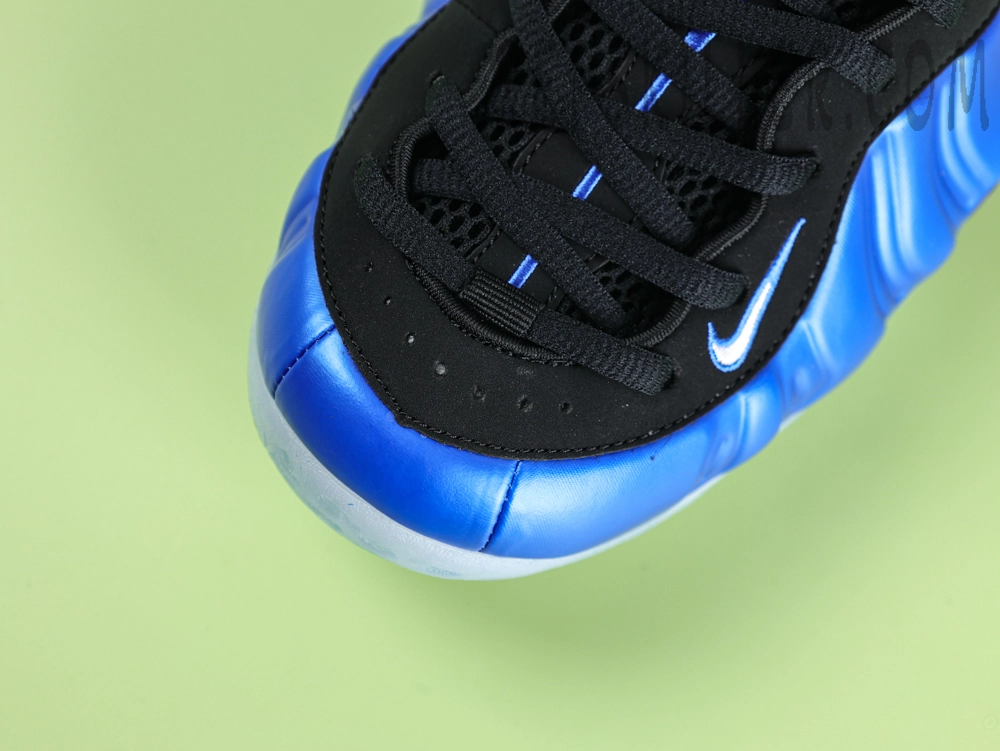 Nike Air Foamposite One ‘Dark Neon Royal’