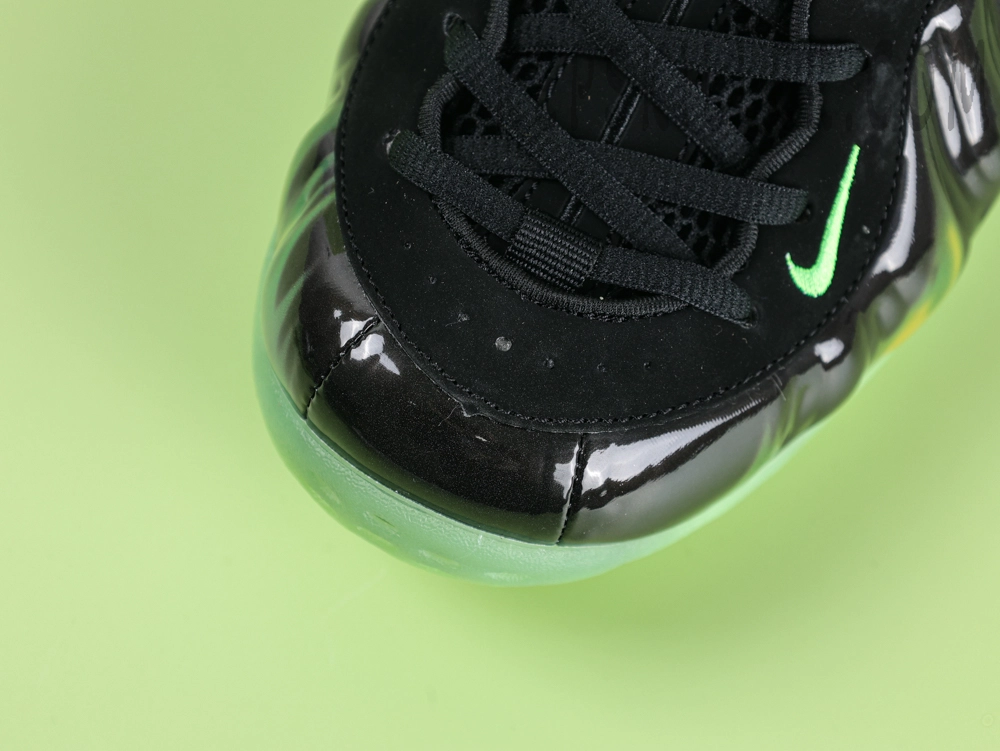 Nike Air Foamposite One ‘ParaNorman’