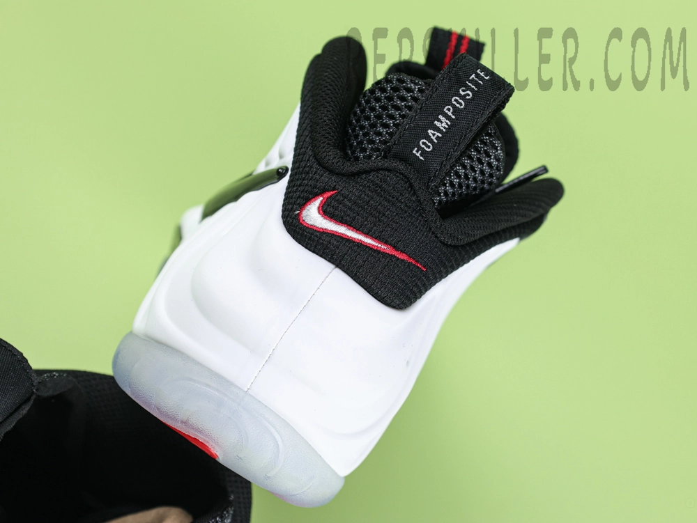 Nike Air Foamposite Pro ‘Pearl’