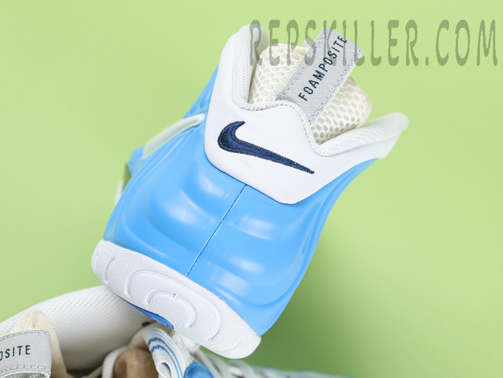 Nike Air Foamposite Pro ‘University Blue’